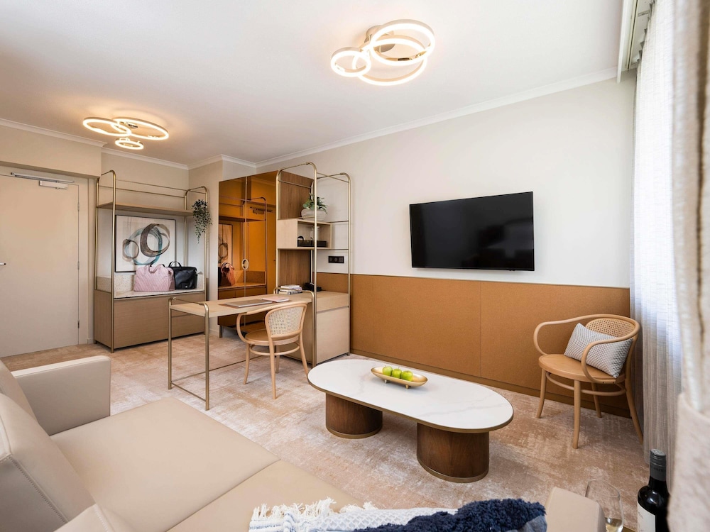 Mantra Terrace Hotel 46/67