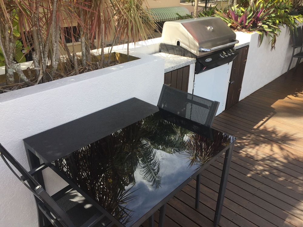 Silkari The Pavilions Port Douglas 34/65
