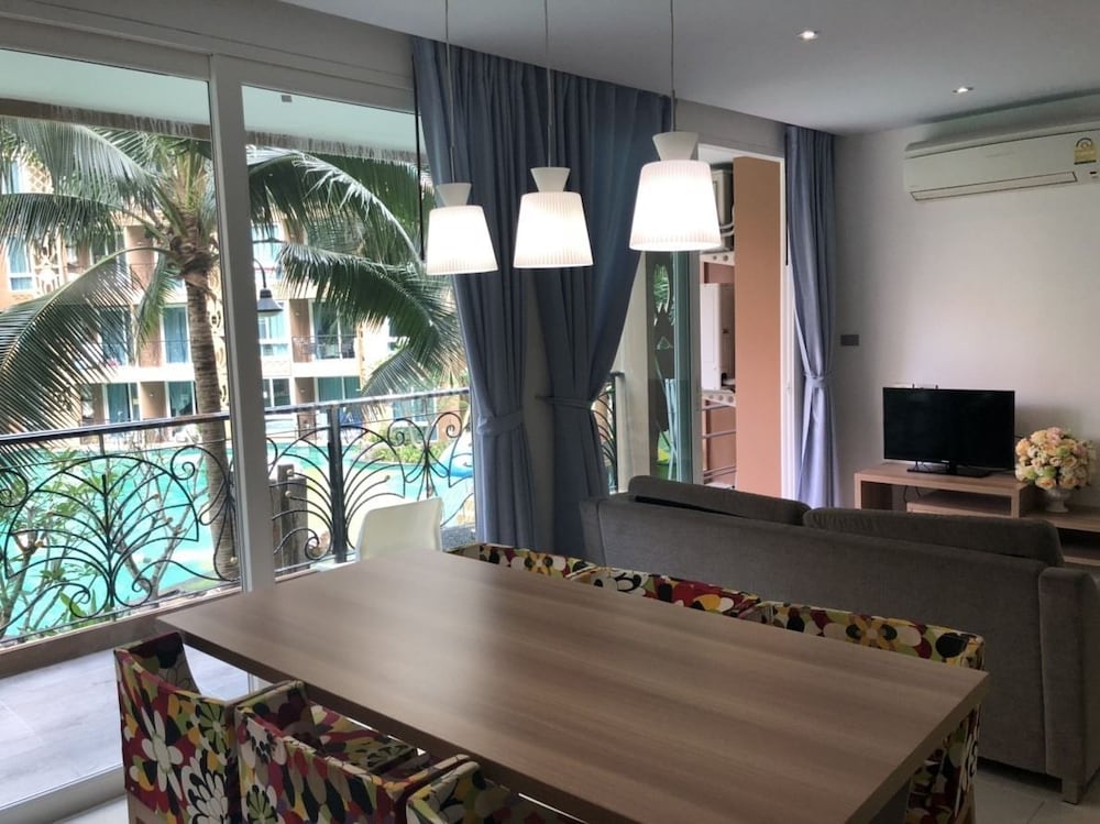 Atlantis Condo Resort Pattaya EVT 32/50