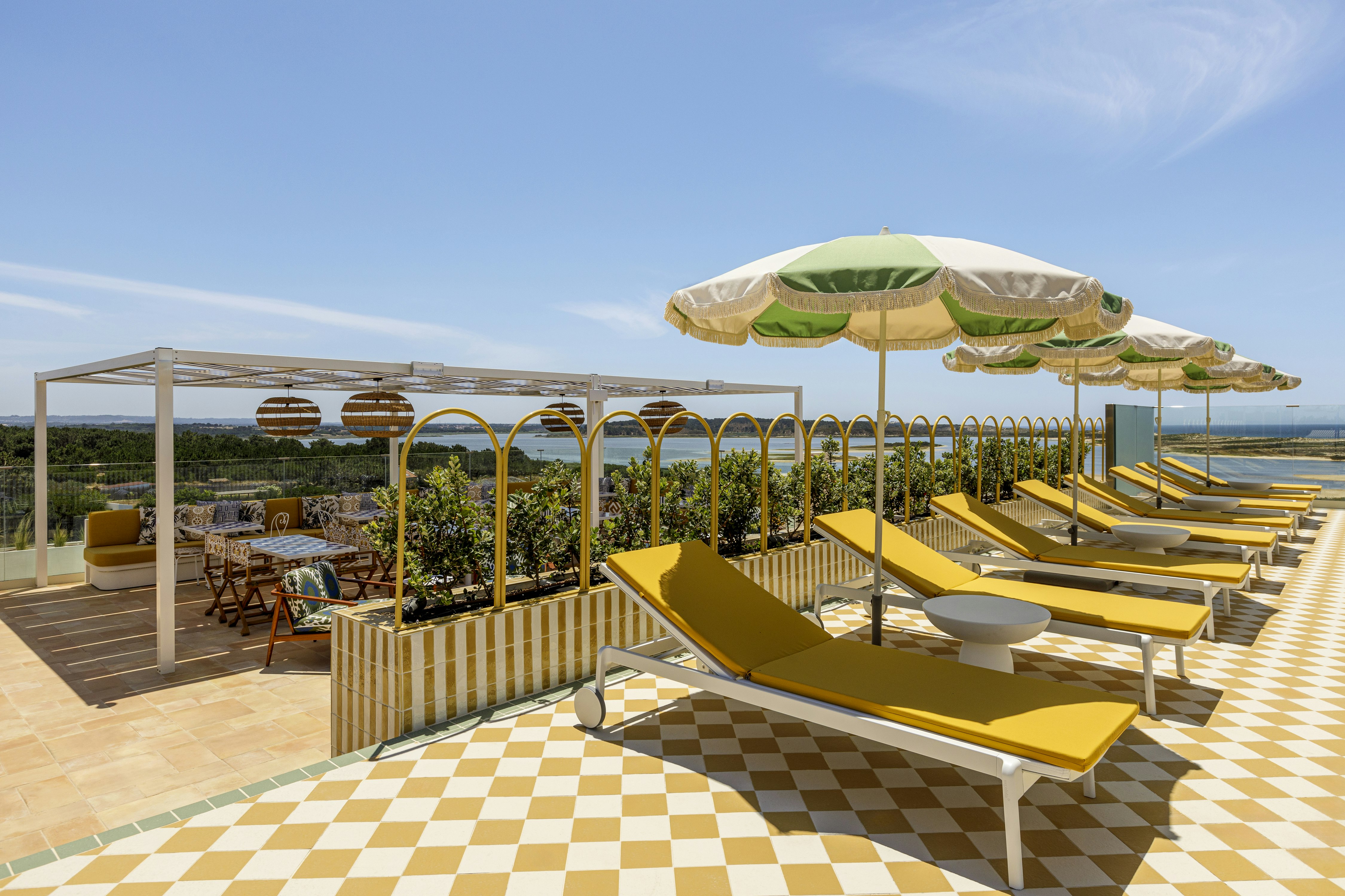 Amarello Hotel Praia Santo Andre, Tapestry Collection by Hilton 43/47