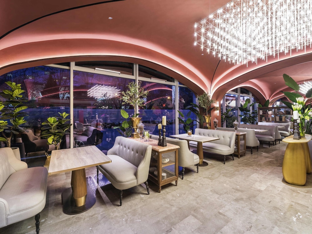 Mercure Beijing Zhongguancun 35/47