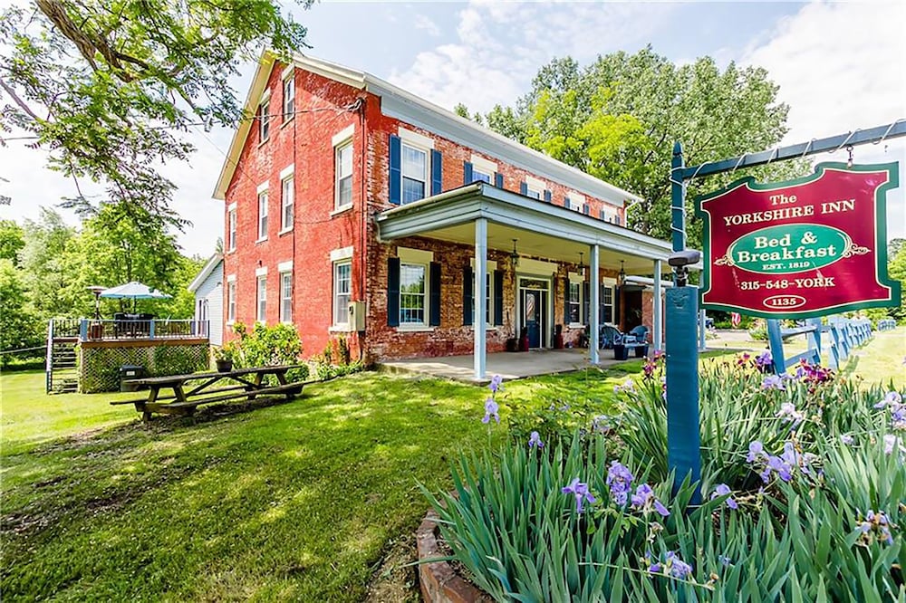 The Yorkshire Inn 3/50