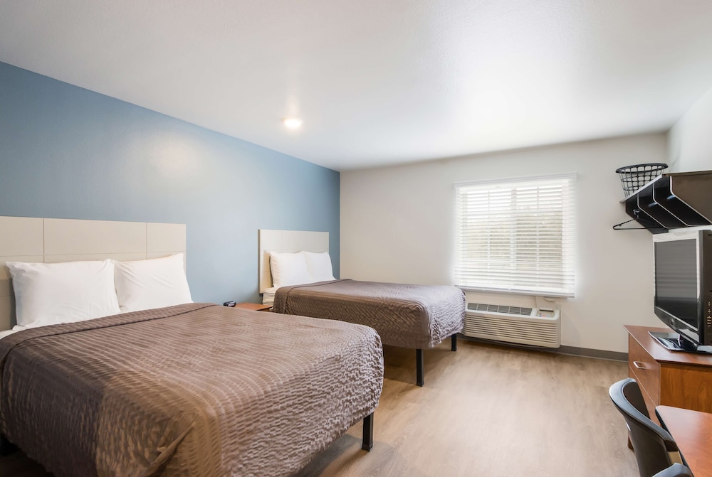Extended Stay America Select Suites Lakeland 9/42