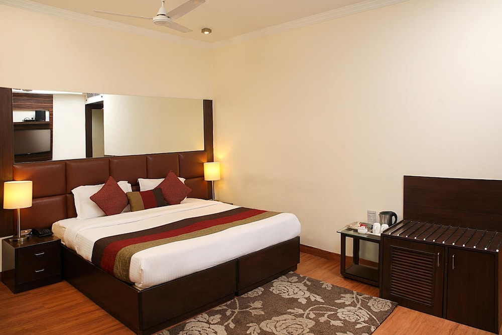 Ahuja Residency Gurgaon 36/50