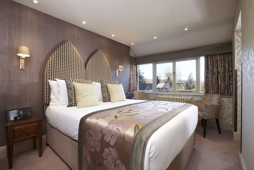 Cedar Manor Hotel & Restaurant 22/60