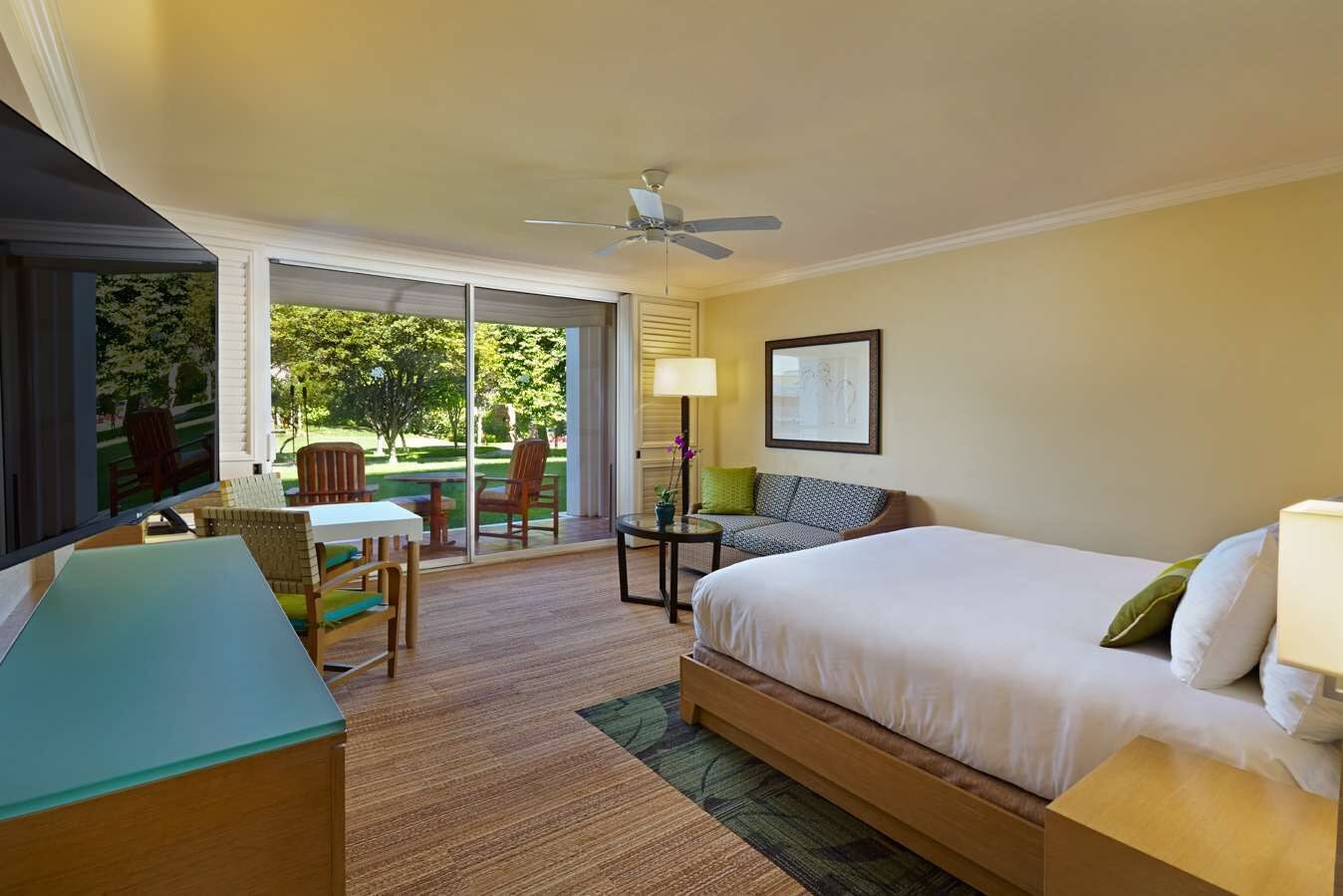 ROOM, KING BED, GARDEN VIEW, SOFA