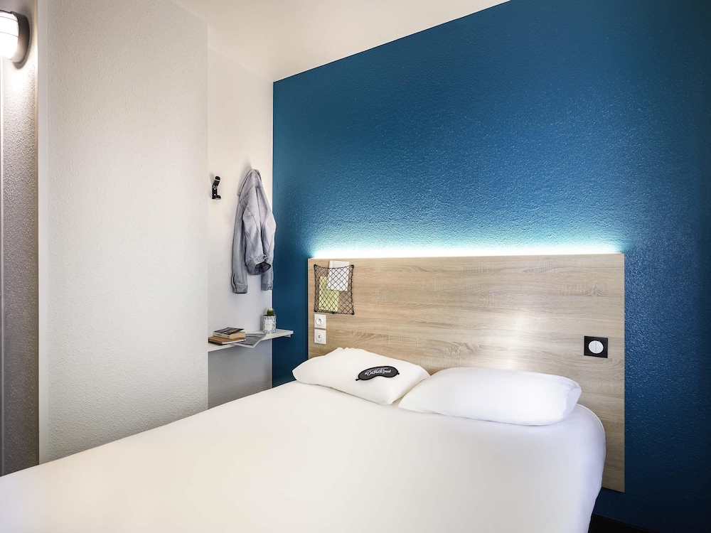 غرفة بسرير مزدوج بحمام خاص، hotelF1 Montpellier Est 4/6