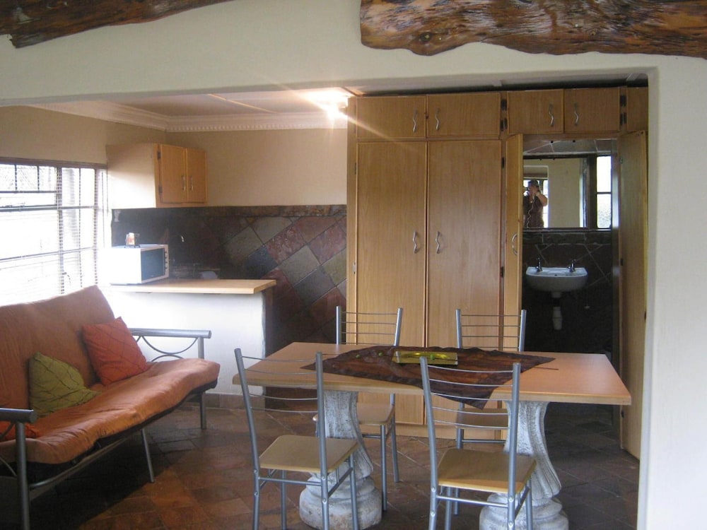 Emahlathini Guest Farm 34/49