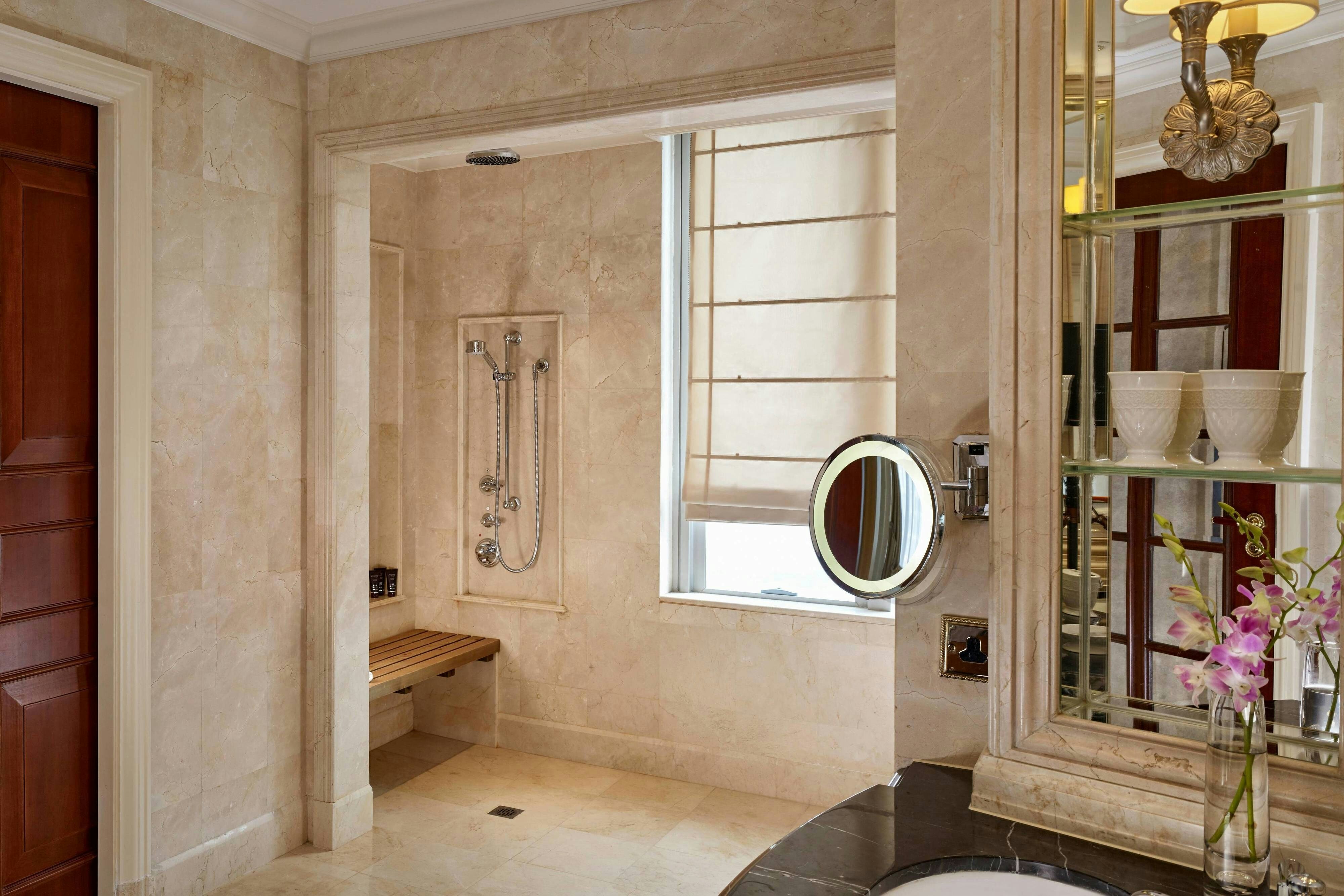 THE RITZ-CARLTON GUANGZHOU 56/57