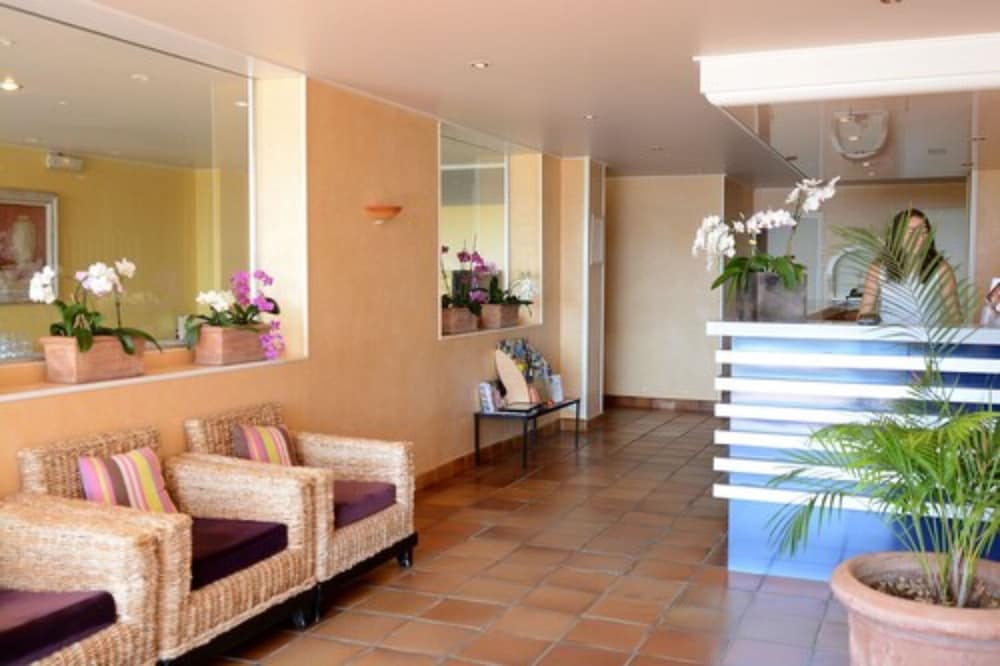 Sun Beach Hotel 27/50