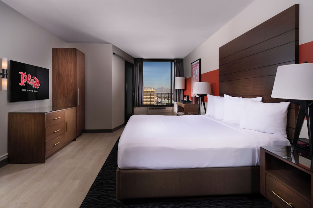Plaza Hotel & Casino 20/76