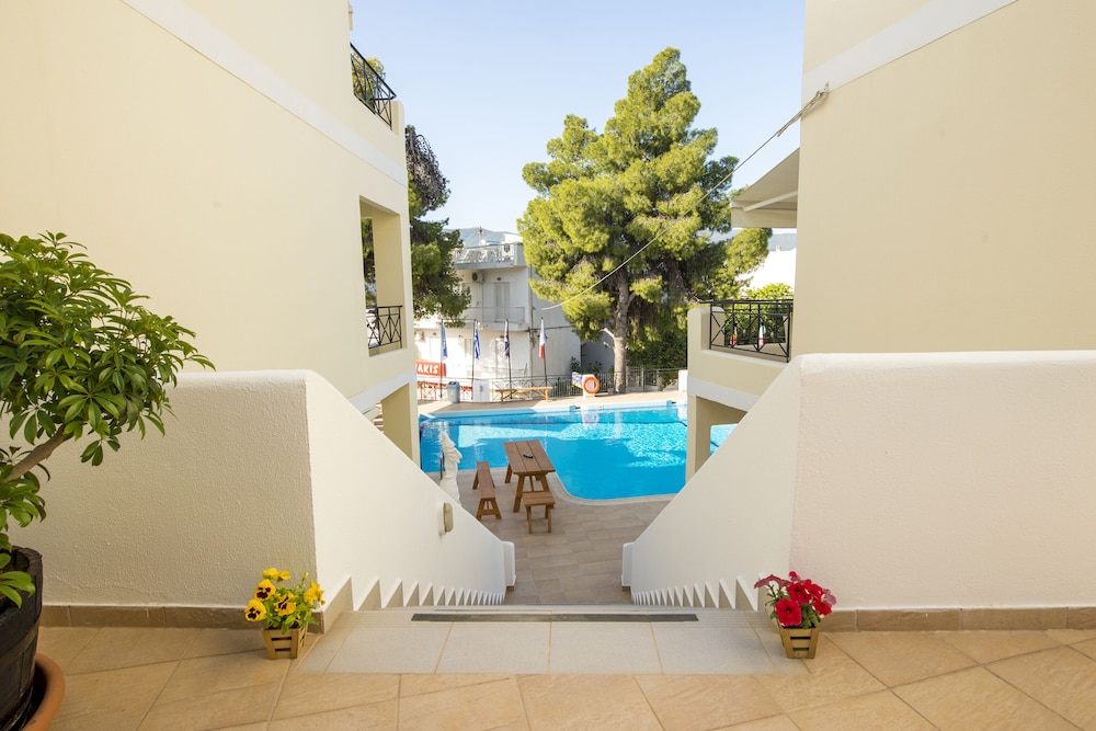 KOSTIS VILLAS 46/70