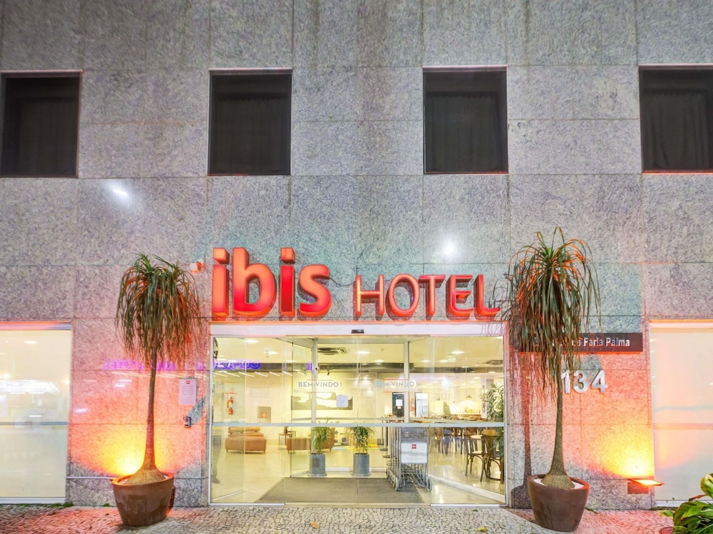 ibis Copacabana Posto 2 Hotel 3/80