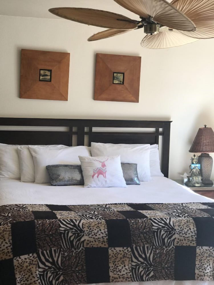 Sea Mountain Nude Resort and Spa Hotel 3/22