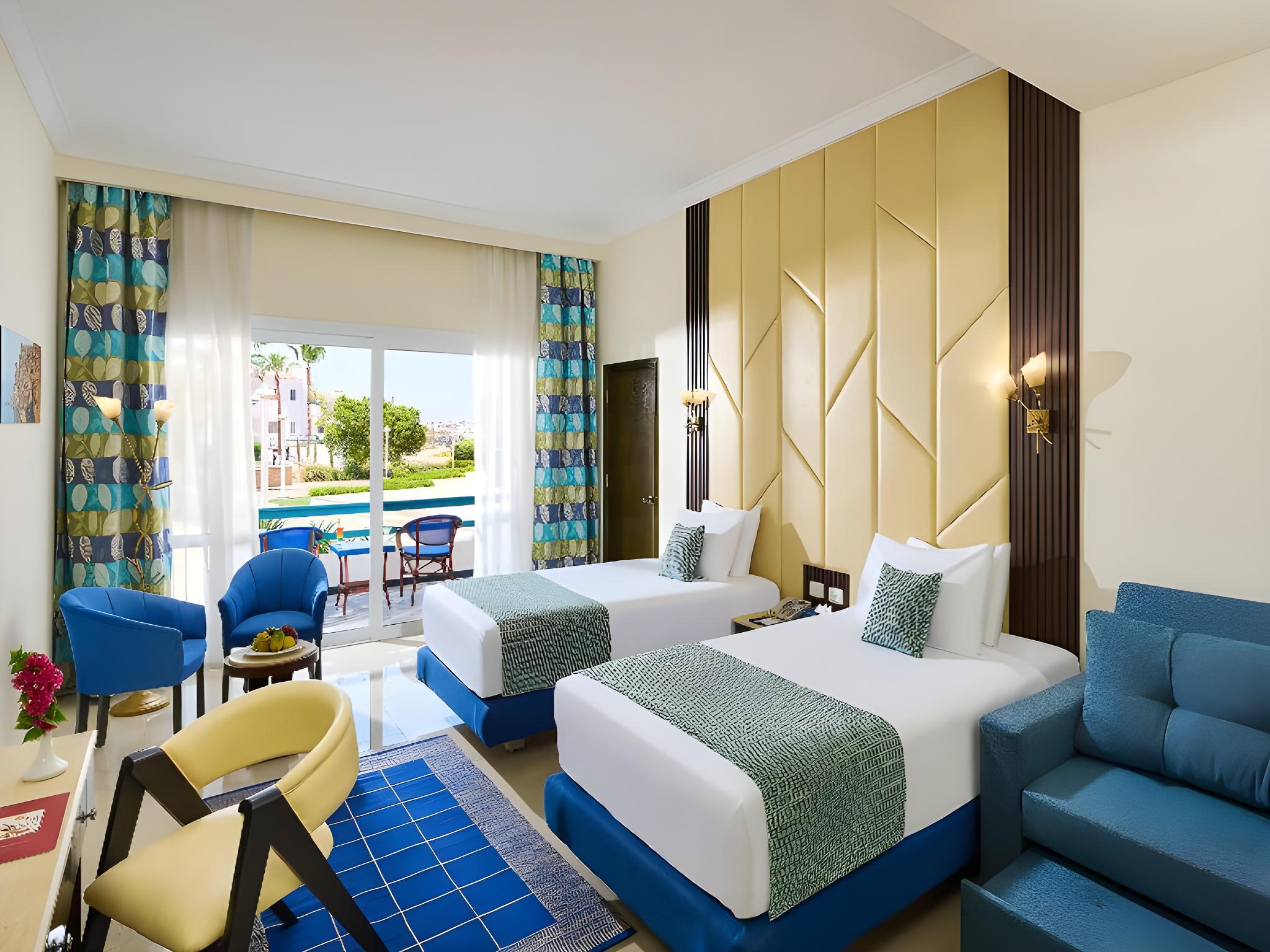 Elegant Triple Garden View Room