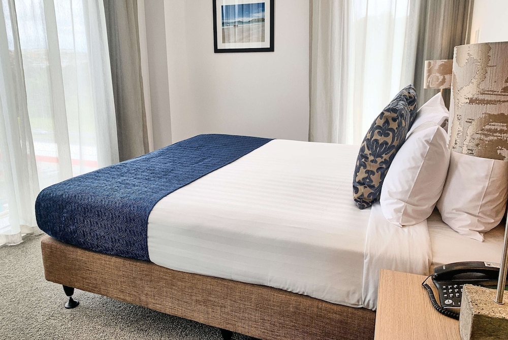 Ramada Suites by Wyndham Albany 25/59