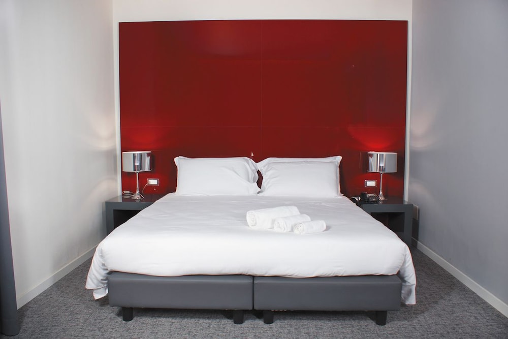 Hotel Leopardi 11/37
