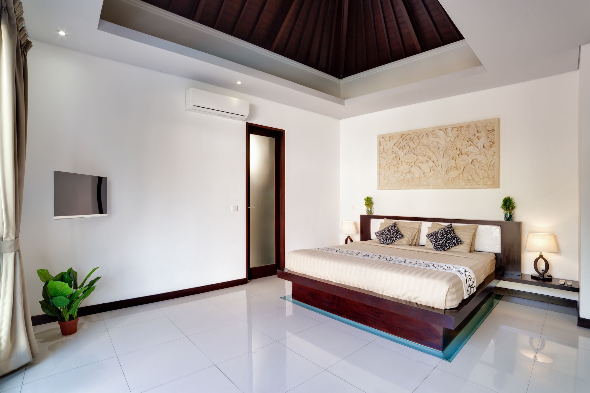 1 BEDROOM, LUXURY, VILLA, POOL VIEW