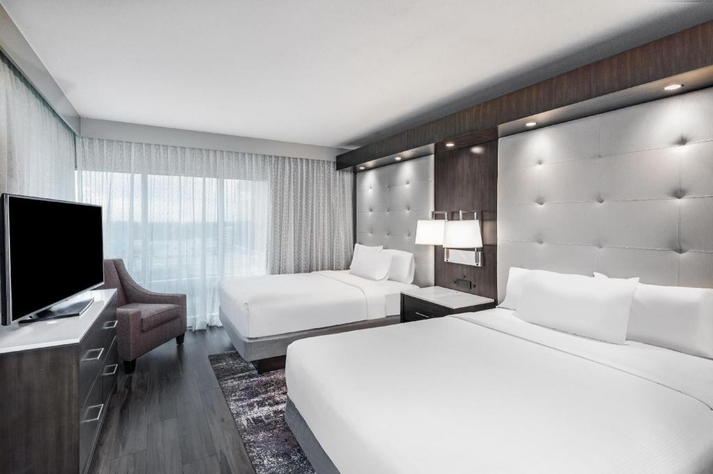 2 ROOMS, PREMIUM, SUITE, 2 QUEEN BEDS