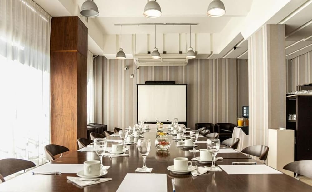 Sarum Hotel Design 40/50