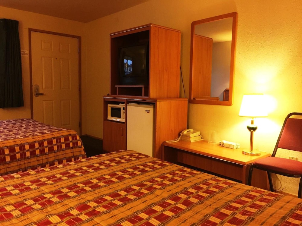 Milwaukie Inn Portland South 26/55