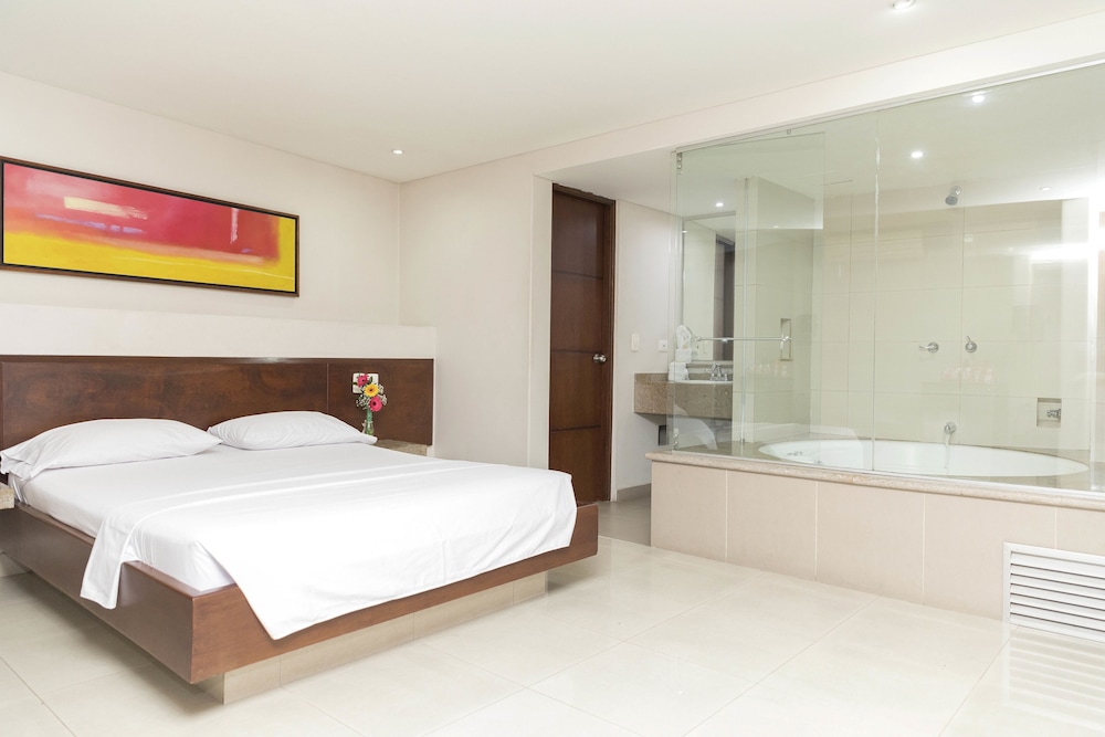 Hotel Romanza 12/45