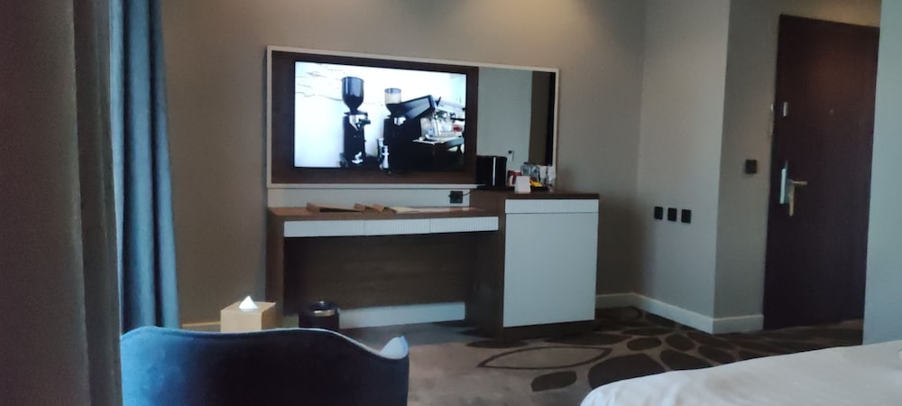 فندق ورويك الجبيل(Warwick Al Jubail Hotel) 9/70