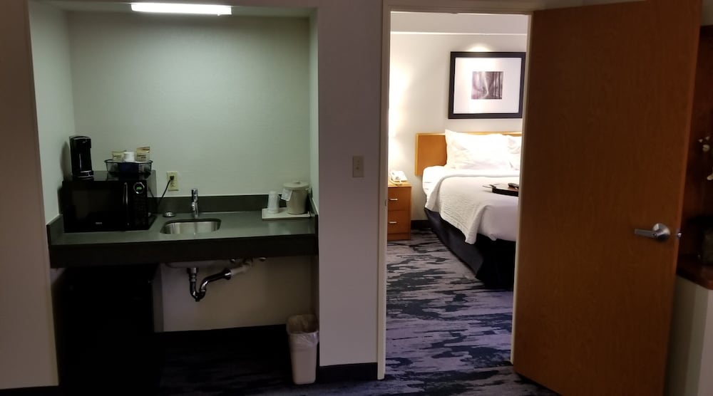 Fairfield Inn Suites By Marriott Mt Vernon Rend Lake 14/39