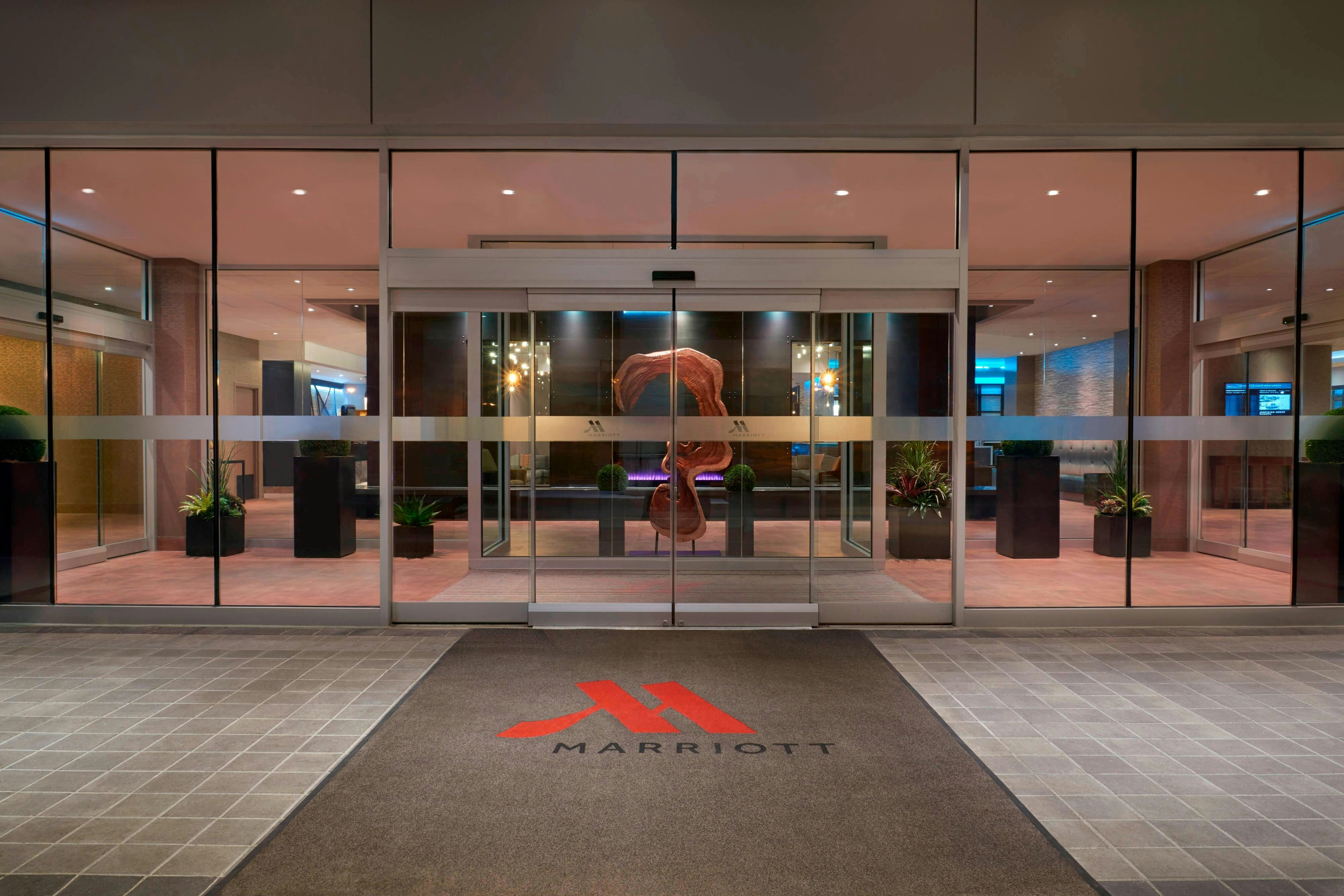 Toronto Airport Marriott 2/57