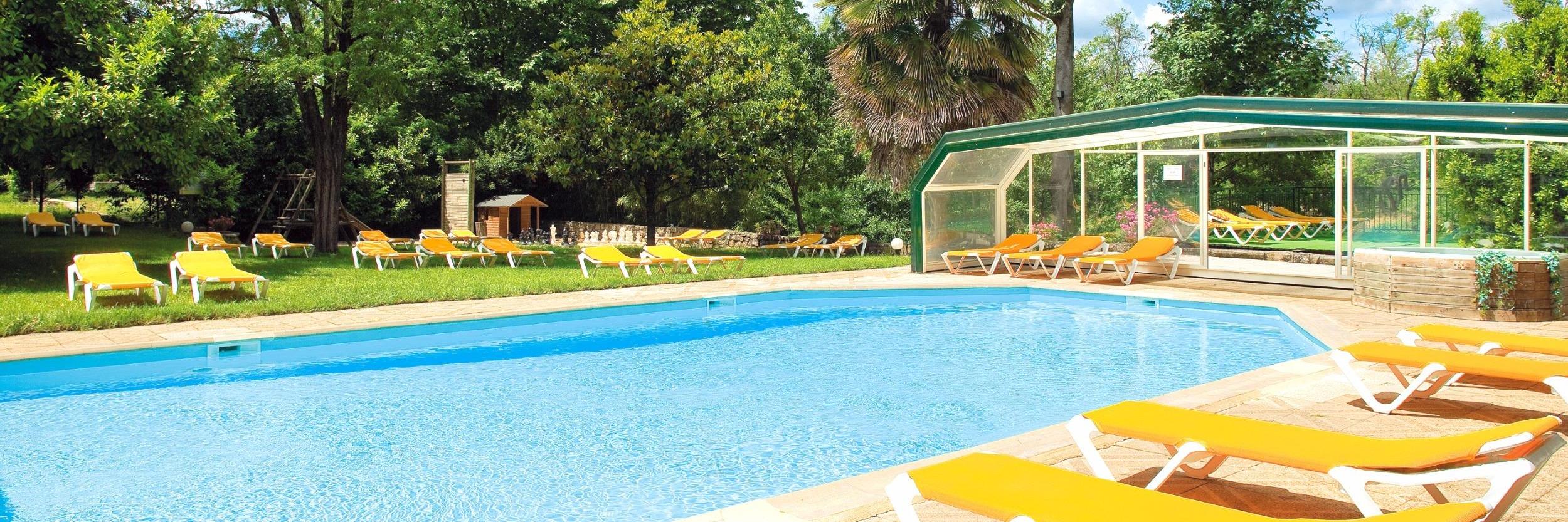 HOTEL LES CEDRES 29/33