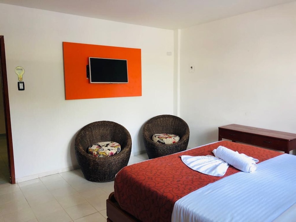Hotel Yurupary 16/48
