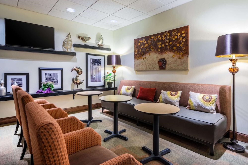 Hampton Inn Clifton Park 36/56
