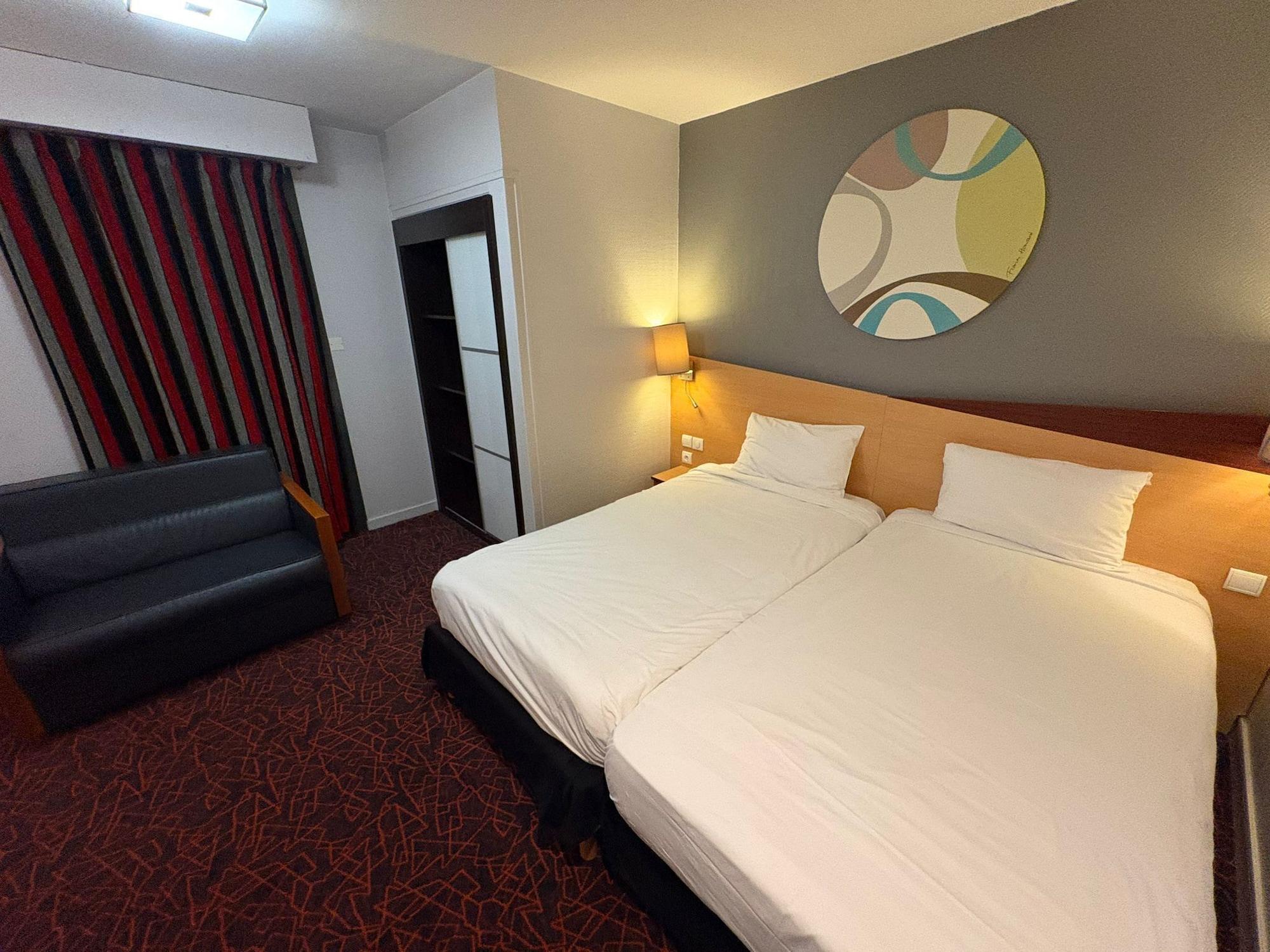 Standard, Multiple Beds