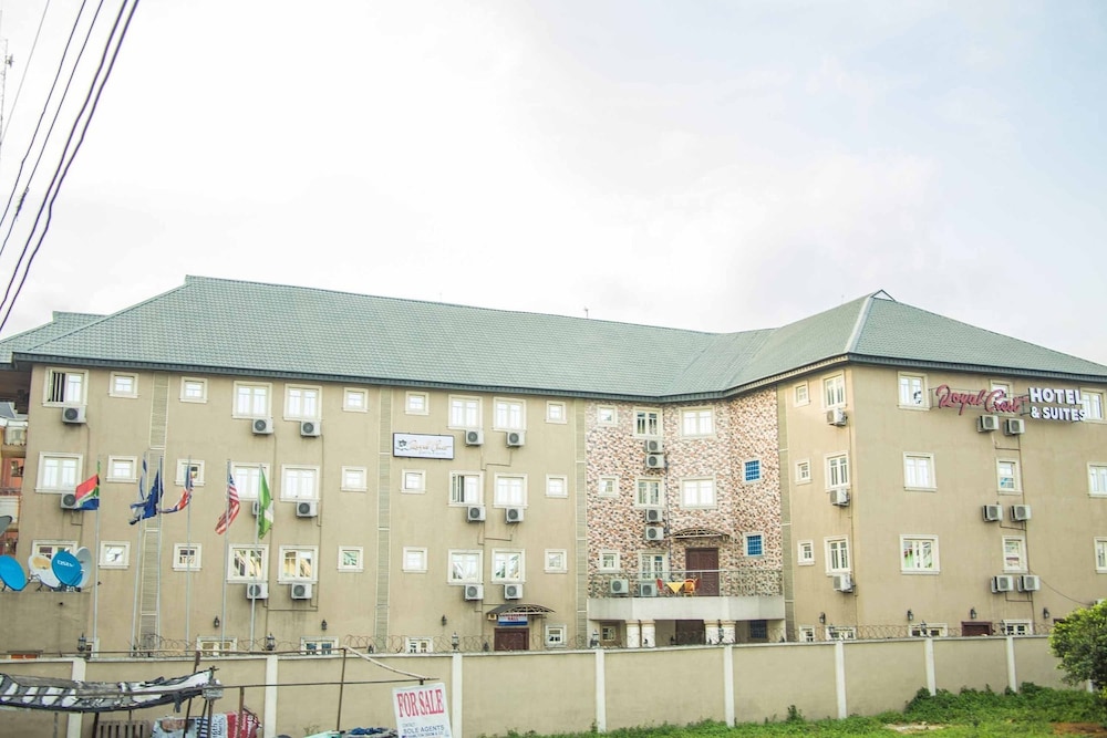 Royal Crest Hotel & Suites 2/50