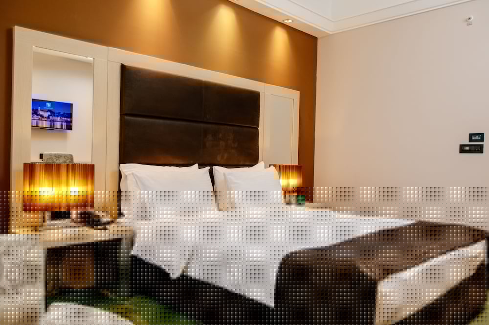 Holiday Inn Belgrade 13/71