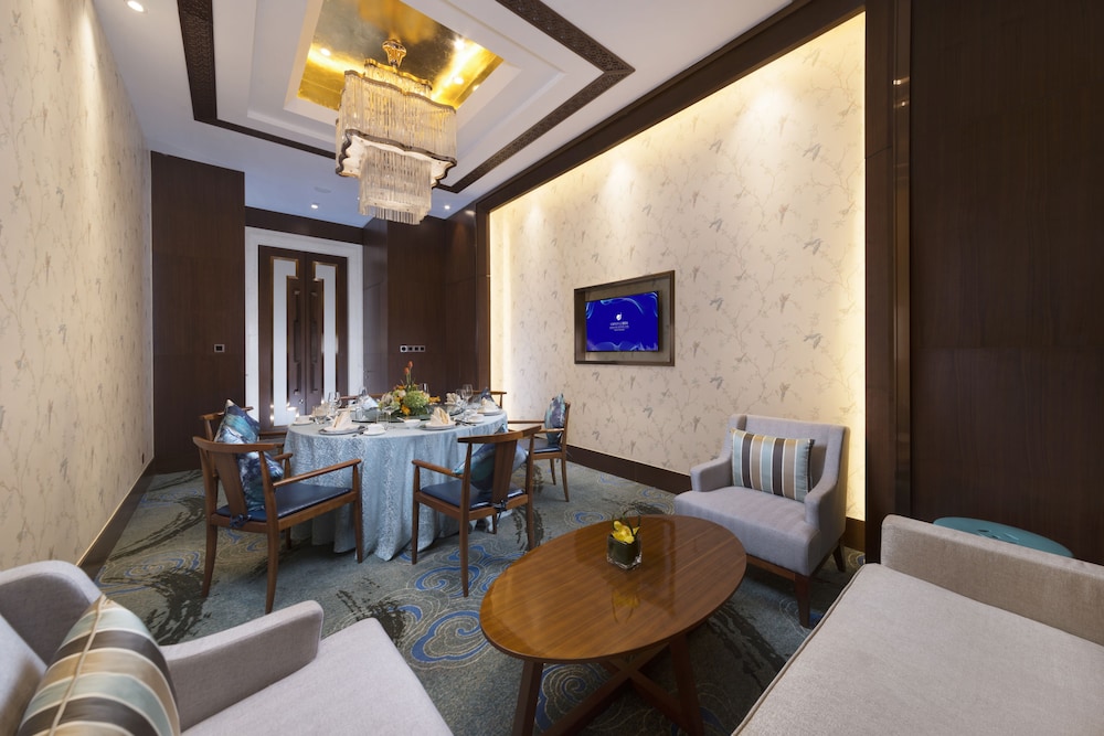 Huayou New Century Grand Hotel 24/50