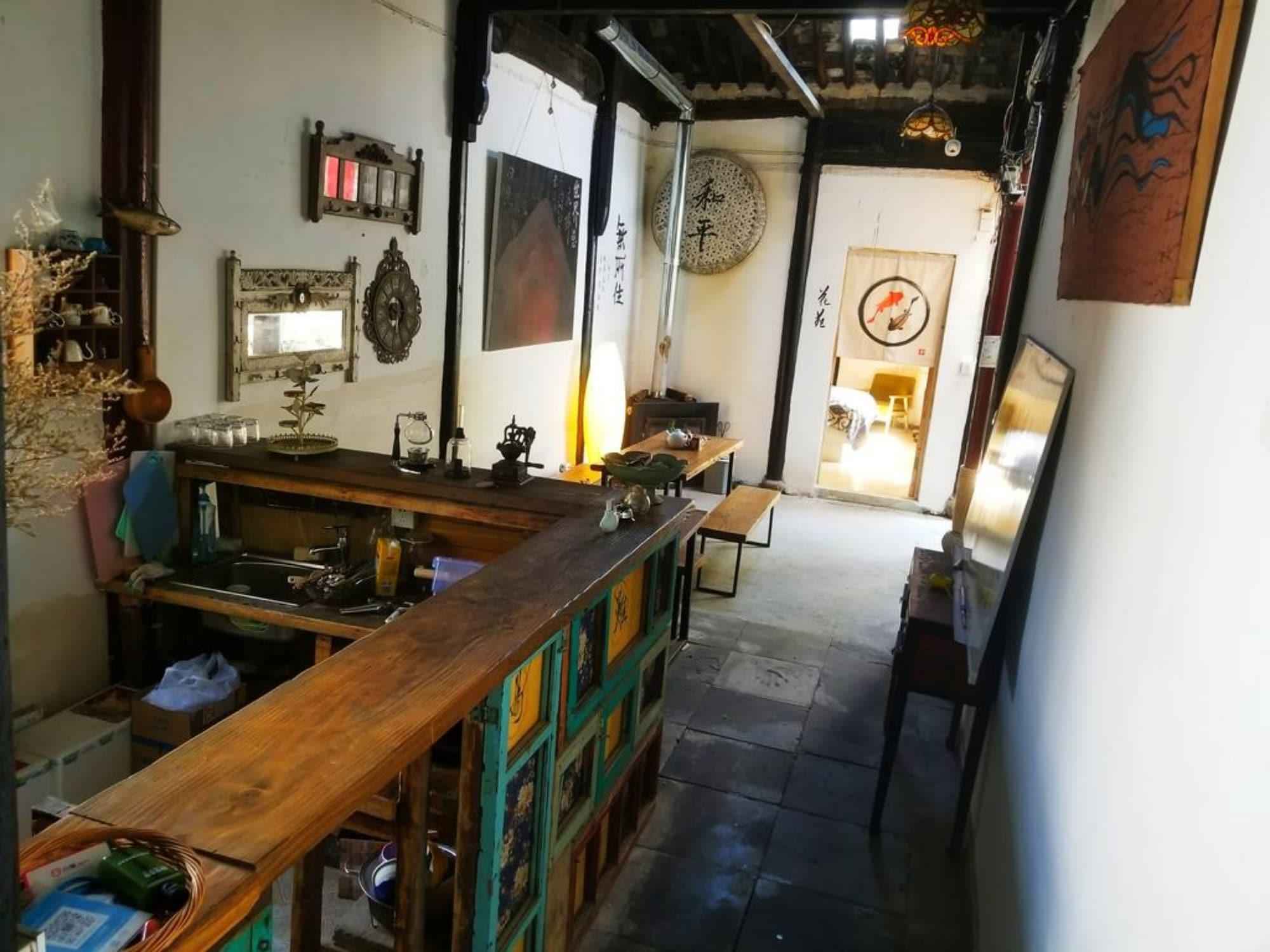 Zhujiajiao Uma Hostel 2/14
