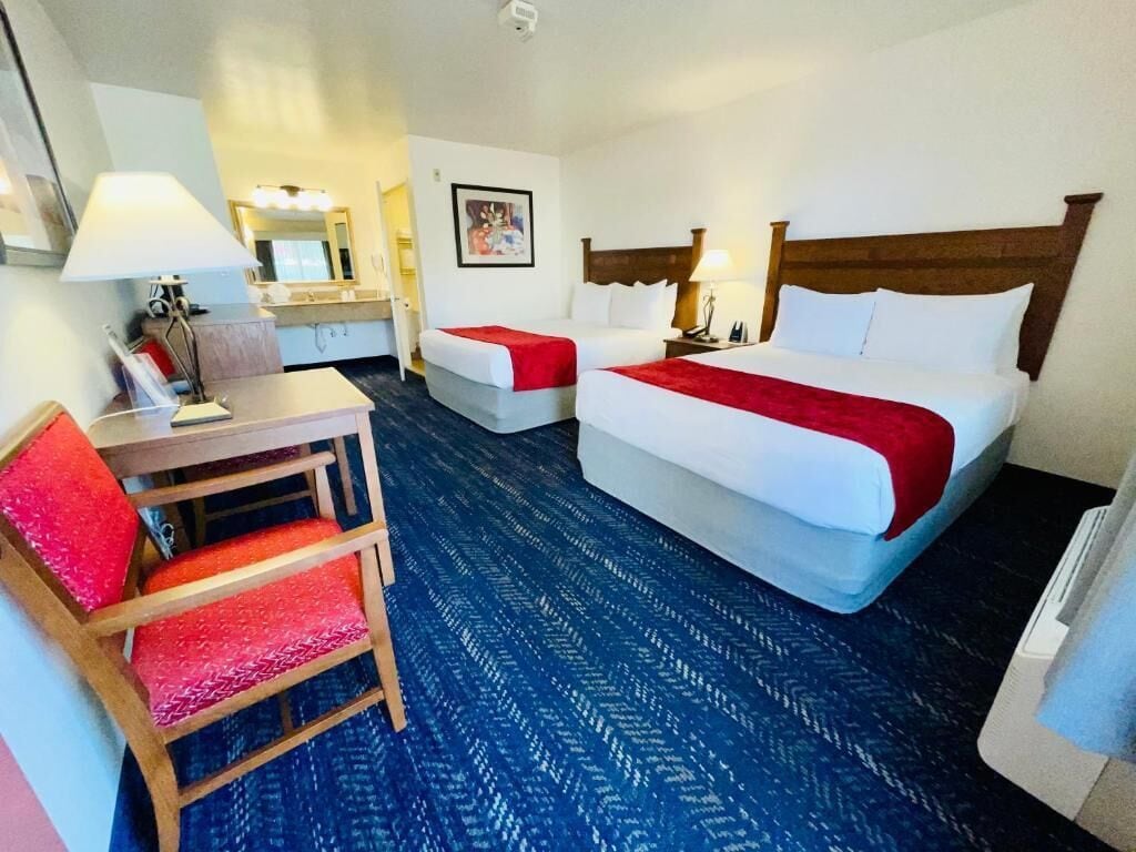 Standard, 2 Queen Beds
