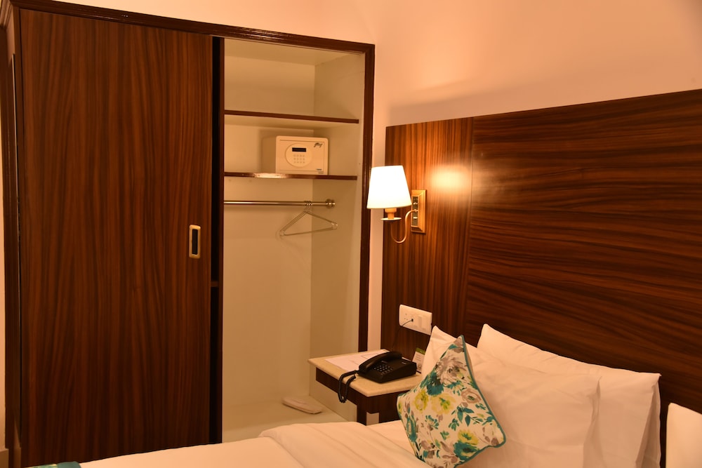 Mastiff Hotel Palampur 31/56