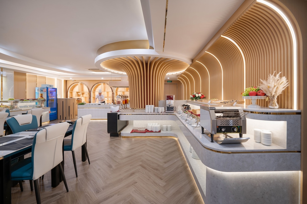 BlueSun Danang Beach Hotel 50/67