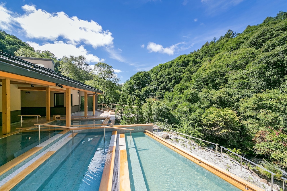 Tateshina Grand Hotel Takinoyu 50/50