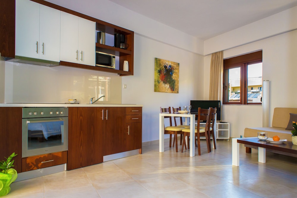 ESTHISIS SUITES CHANIA 44/57