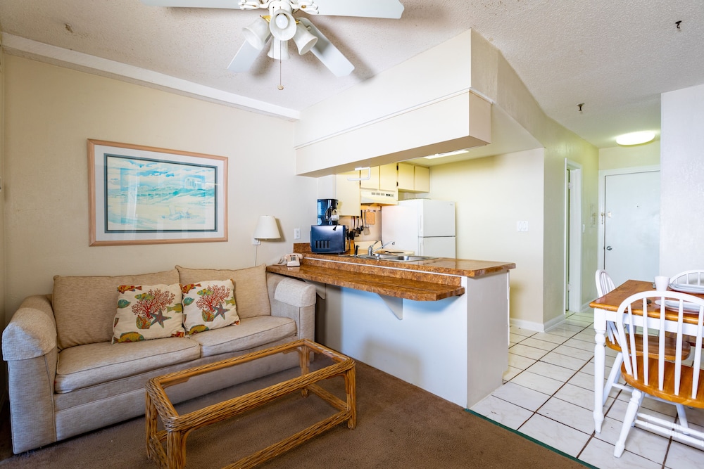 Grand Shores West 42/72