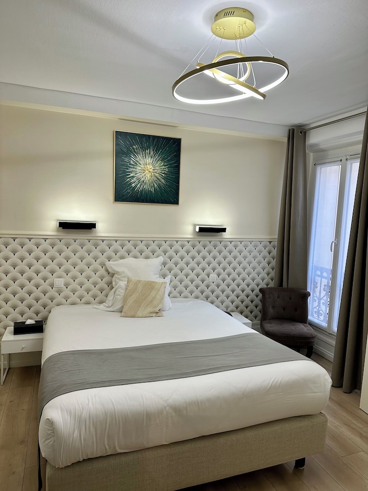 Hotel Oceanic 12/50