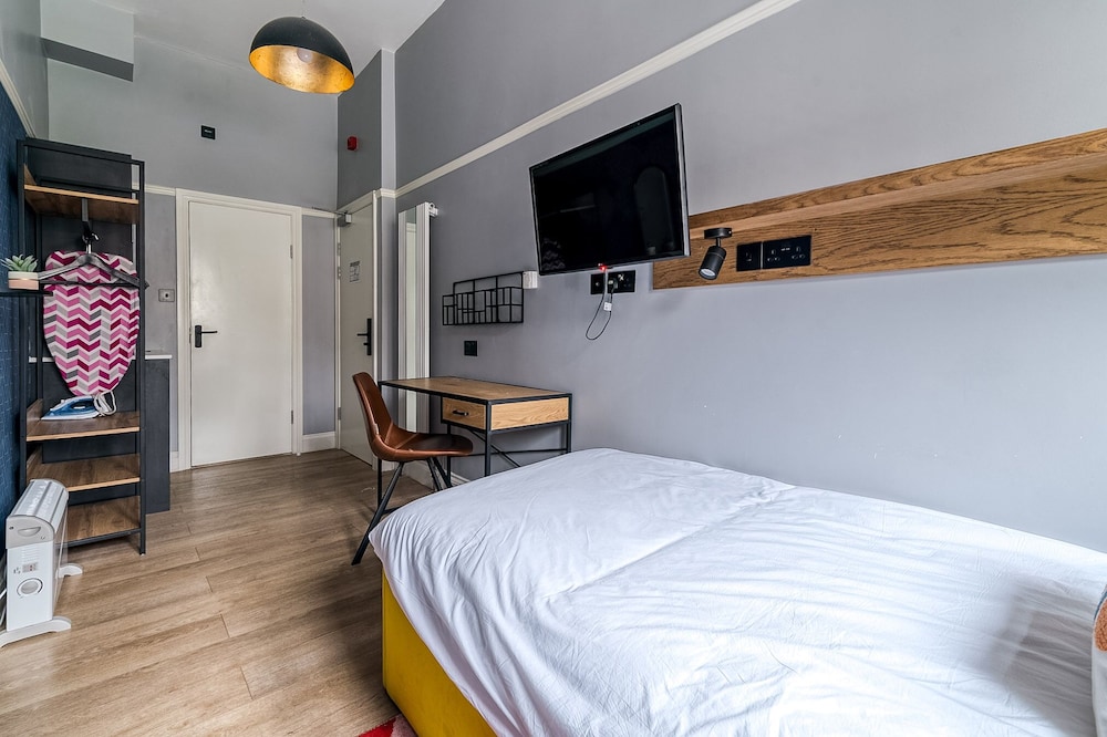 DYLAN APARTMENTS KENSINGTON 15/55