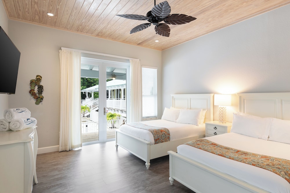 Dolphin Point Villas 15/50