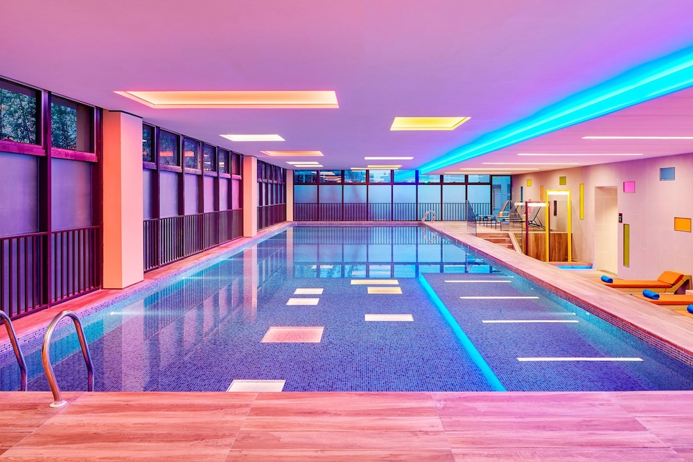 Aloft Dongguan Dynamic Town 22/48