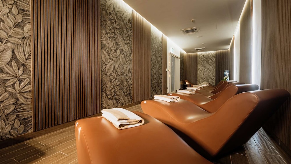 Hotel Nautica 34/72