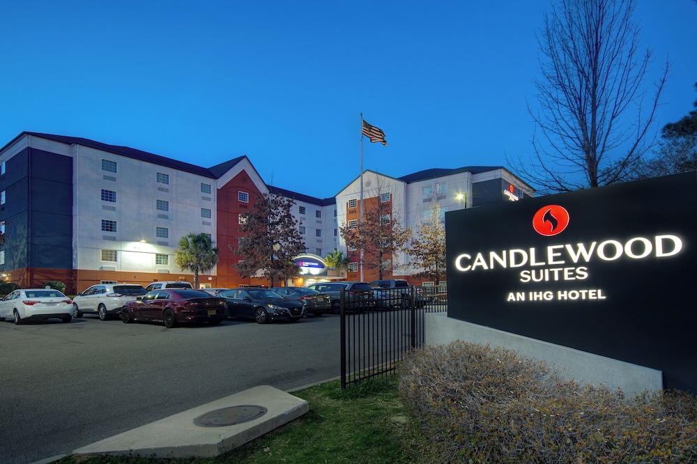 CANDLEWOOD SUITES COLUMBIA-FT. JACKSON 4/62