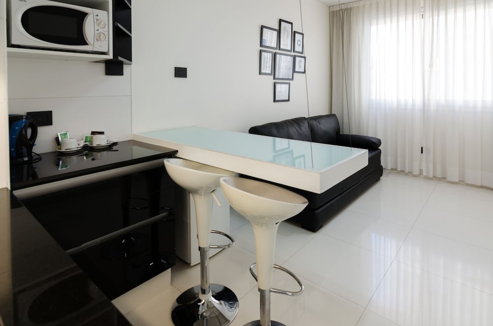 Reco by DOT Suites 90/92